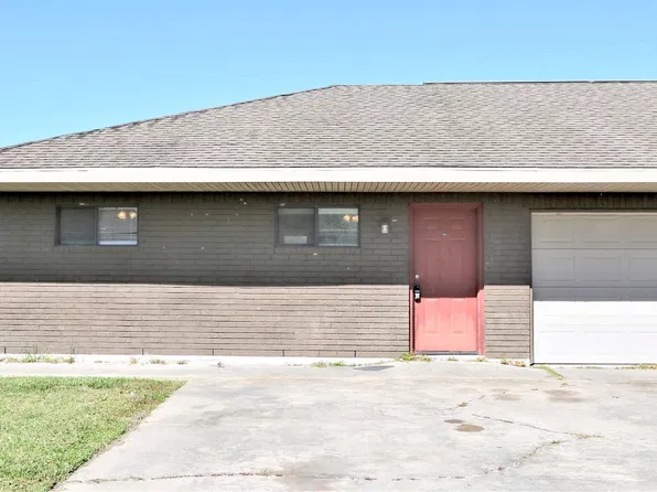 604-633 Douglas St, Bridge City, TX 77611