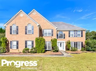220 Selwyn Ct, Fayetteville, GA 30214