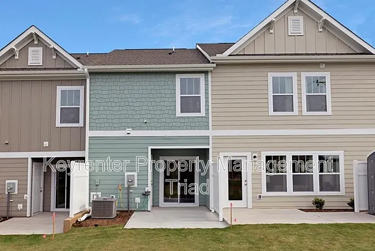 1729 Granby Heights Dr — Photo 18