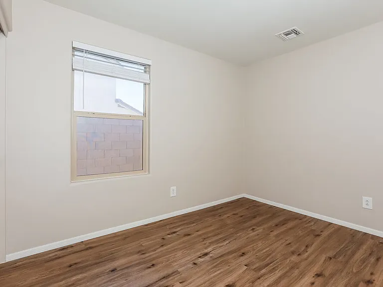 37870 N Beverly Ave — Photo 14