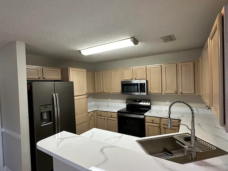 5035 Mint Hill Ct — Photo 9