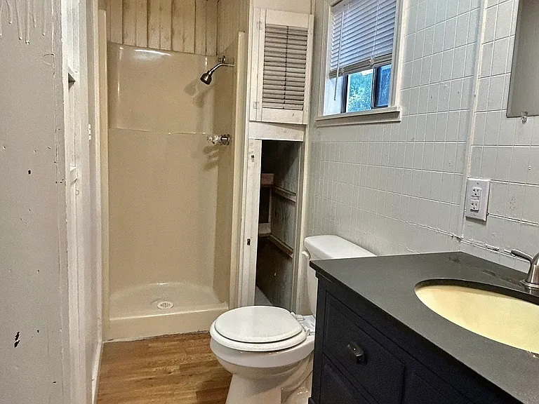 1404 Callahan St — Photo 10