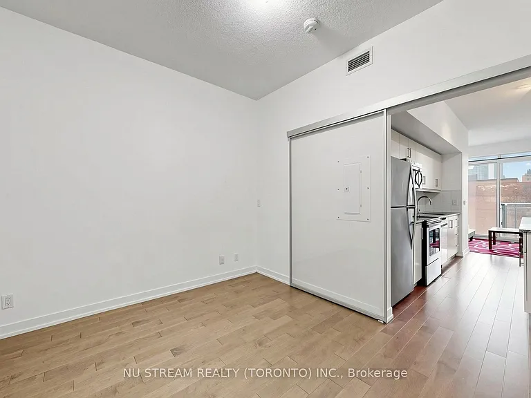 10 Willison Sq #708 — Photo 8