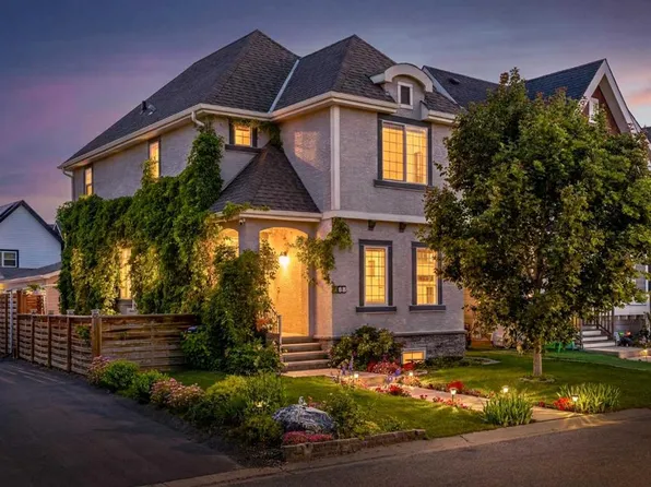 158 E Mahogany Grv SE, Calgary, AB T3M 1W9