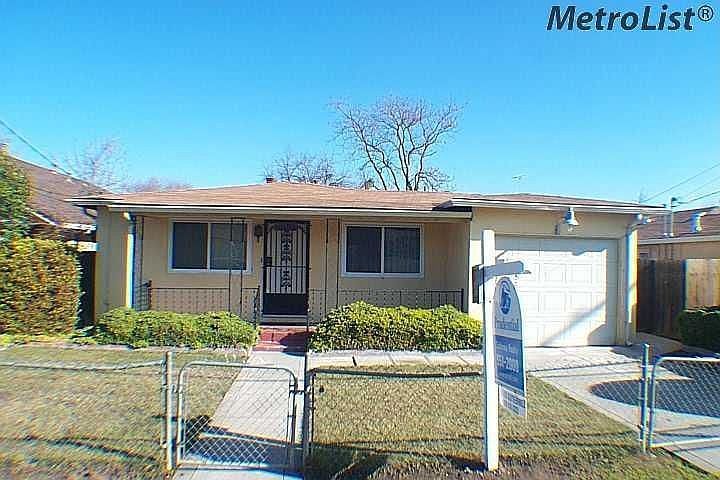 1st image of 256 S Hinkley Ave