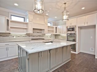 1906 SW Gosford Ave, Bentonville, AR 72712