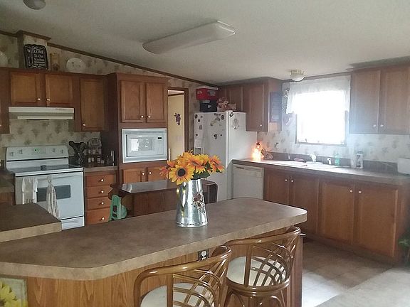 Huge kitchen