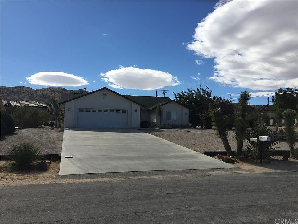 1st image of 57715 San Tropeze Dr