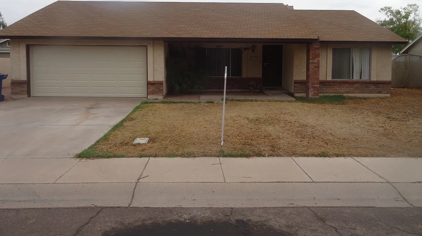 Great 3 Bedroom 2 Bath home available for rent in the heart of Chandler! — Photo 1