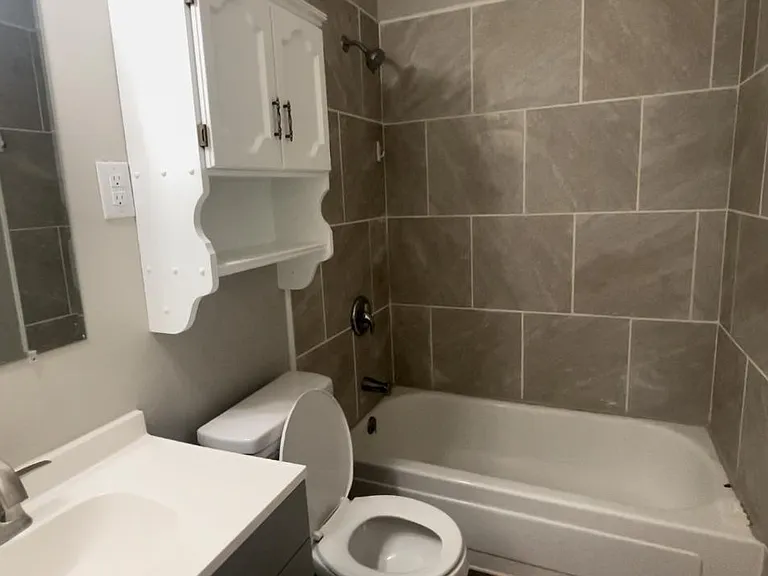 7130 Greenview Dr — Photo 7