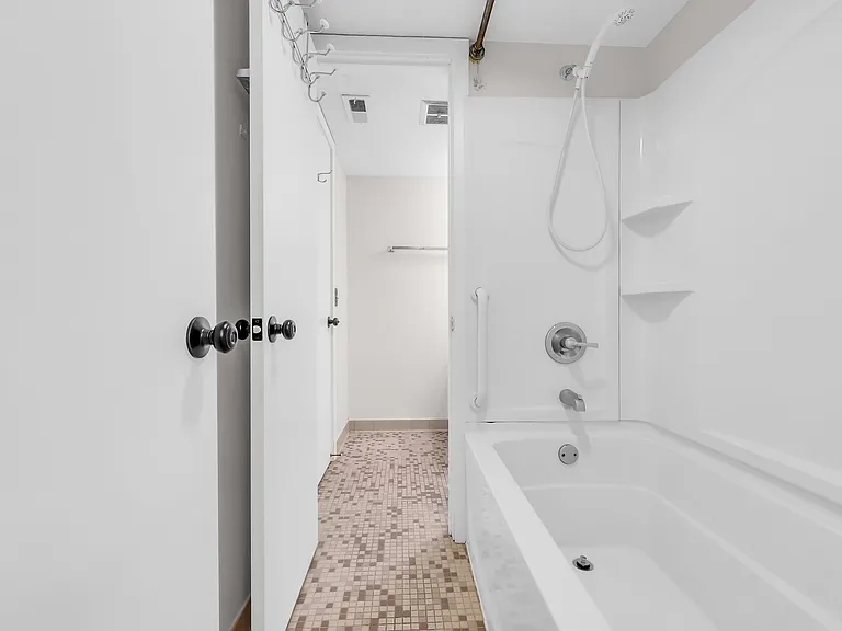 435 Salt Marsh Cir #19F — Photo 19