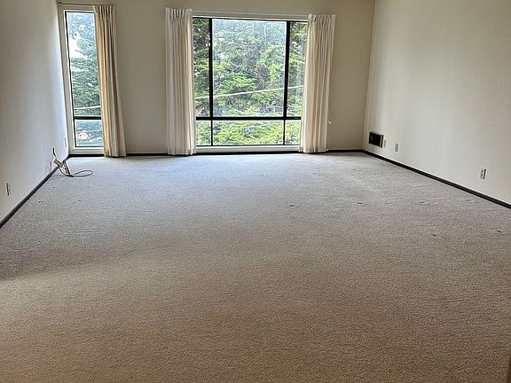 5th image of 273 S Parkview Ave APT 4