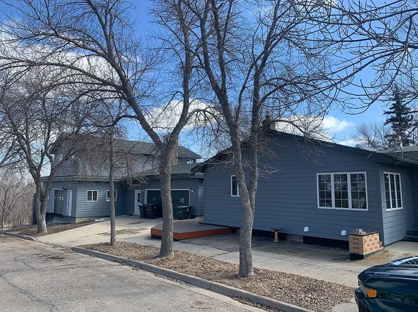 303 5th St SE, Stanley, ND 58784