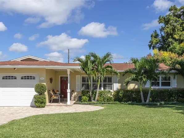 2945 Brookfield Dr, Largo, FL 33771