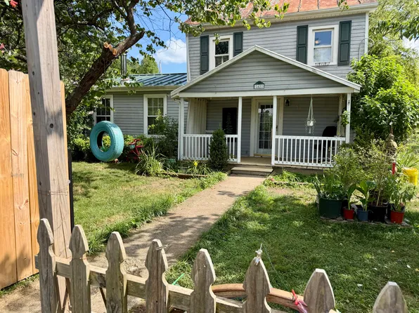 42 Moran Farm Ln, Troutville, VA 24175
