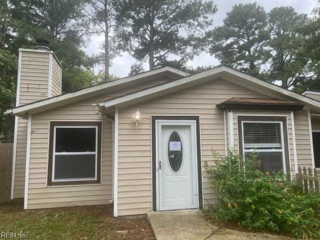 1st image of 1427 Goldfinch Ln
