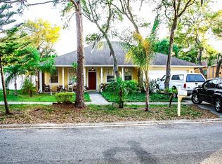 631 Kenneth Way, Tarpon Springs, FL 34689