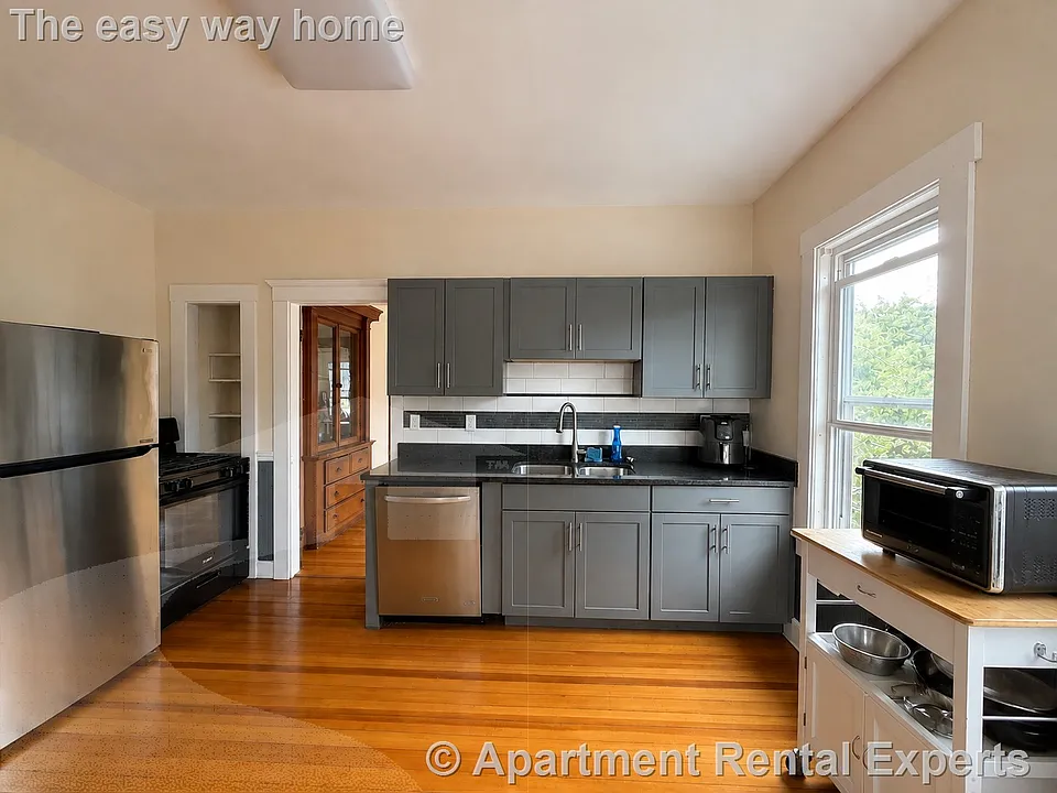 19 Warner St