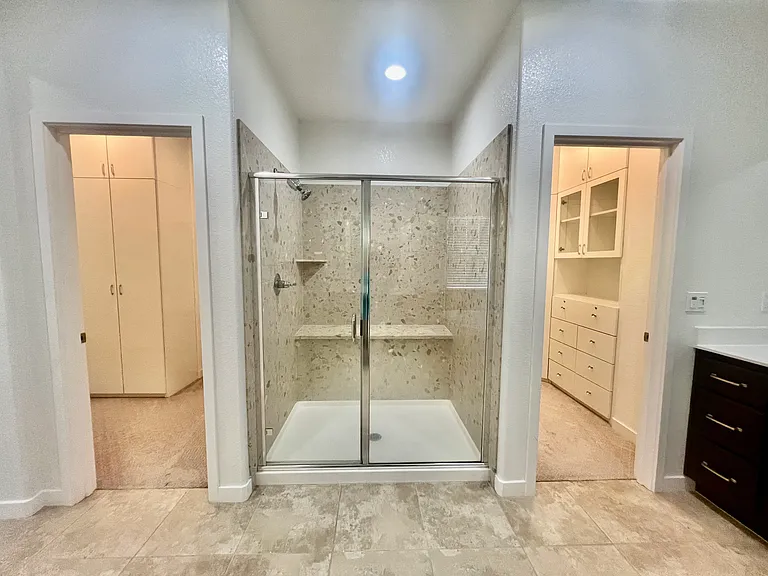304 E Angelina Ave — Photo 29