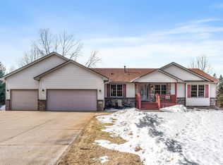 21820 Aztec St NW, Oak Grove, MN 55303