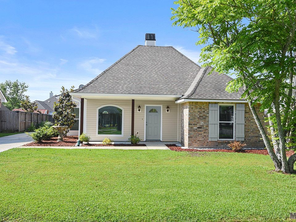 1st image of 38249 Jennifer Ct
