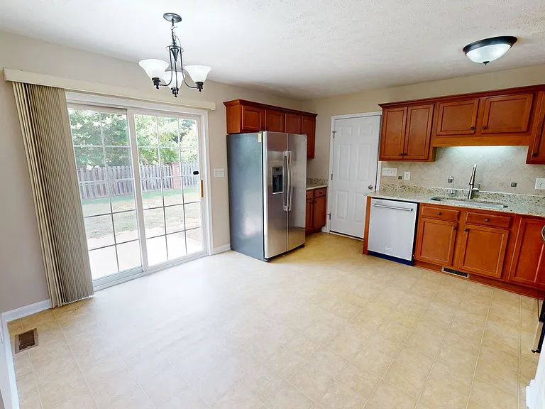 4920 Headwind Dr — Photo 5