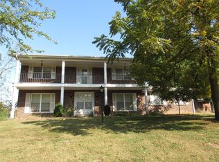 3758 Three Oaks Ln, Bridgeton, MO 63044