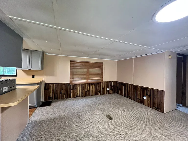 14250 Tiki Ln — Photo 45