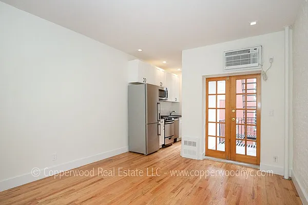 Rented by Copperwood Real Estate | media 14