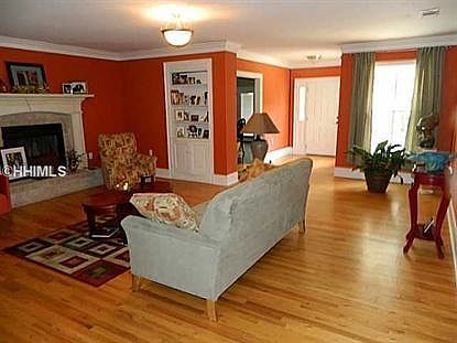 2nd image of 704 13th St