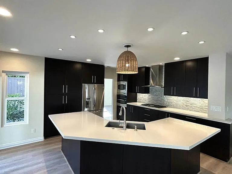1813 Orchard Wood Rd — Photo 2