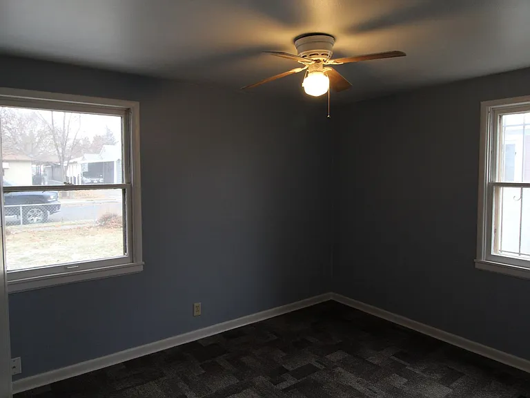 1204 E Bismark Ave — Photo 5