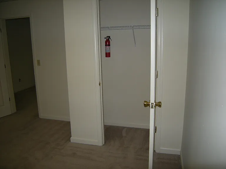 303 McDougal Ave — Photo 10