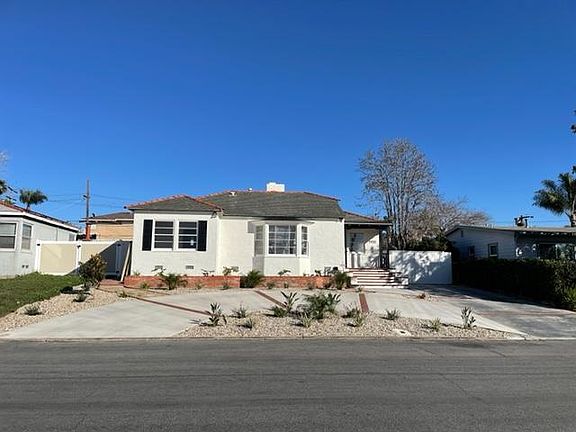 Front of house, circular driveway