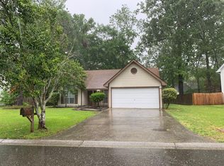 8346 Longridge Rd, North Charleston, SC 29418