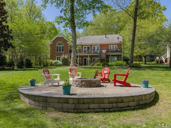 244 Canaan Shores Rd, Littleton, NC 27850