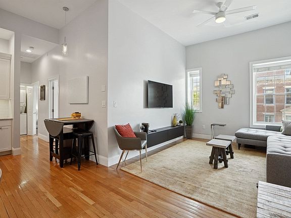 2nd image of 119 Dorchester St APT 2