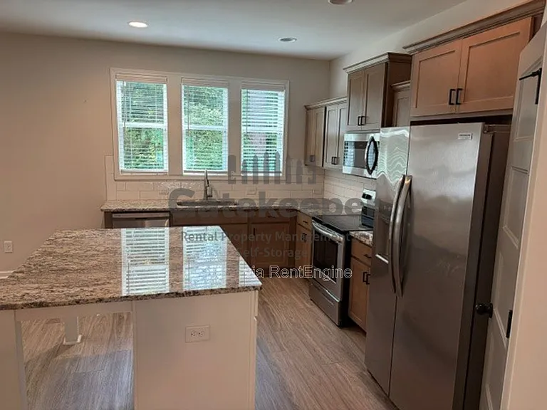 205 Valley View Dr — Photo 7
