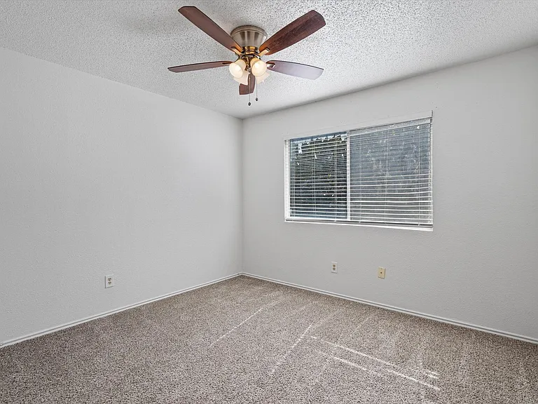 5501 Spring Meadow Rd #B — Photo 4