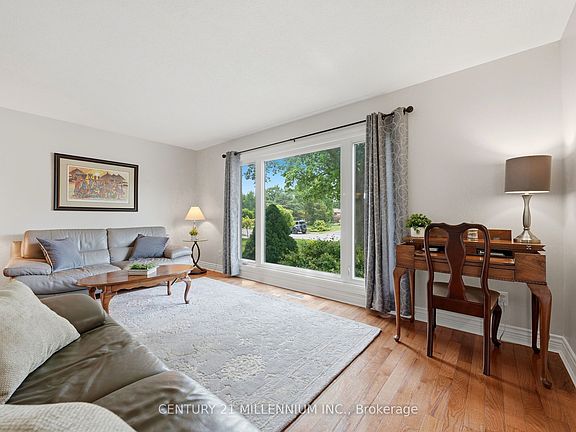 3rd image of 46 Dunblaine Cres