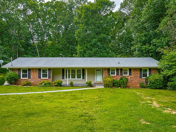 4th image of 3705 Northwood Dr NW