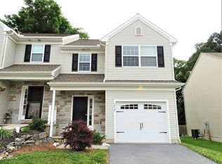 1939 Edington Pl, Lancaster, PA 17603