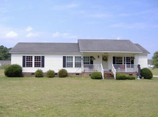 9028 London Church Rd, Elm City, NC 27822