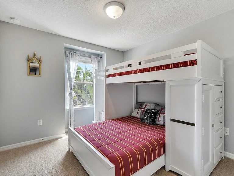 8827 Geneve Ct — Photo 47