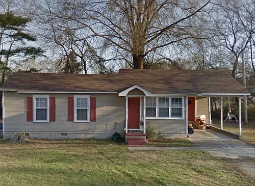1928 Simpson Dr Photo 1