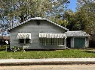 1213 S Court St, Opelousas, LA 70570