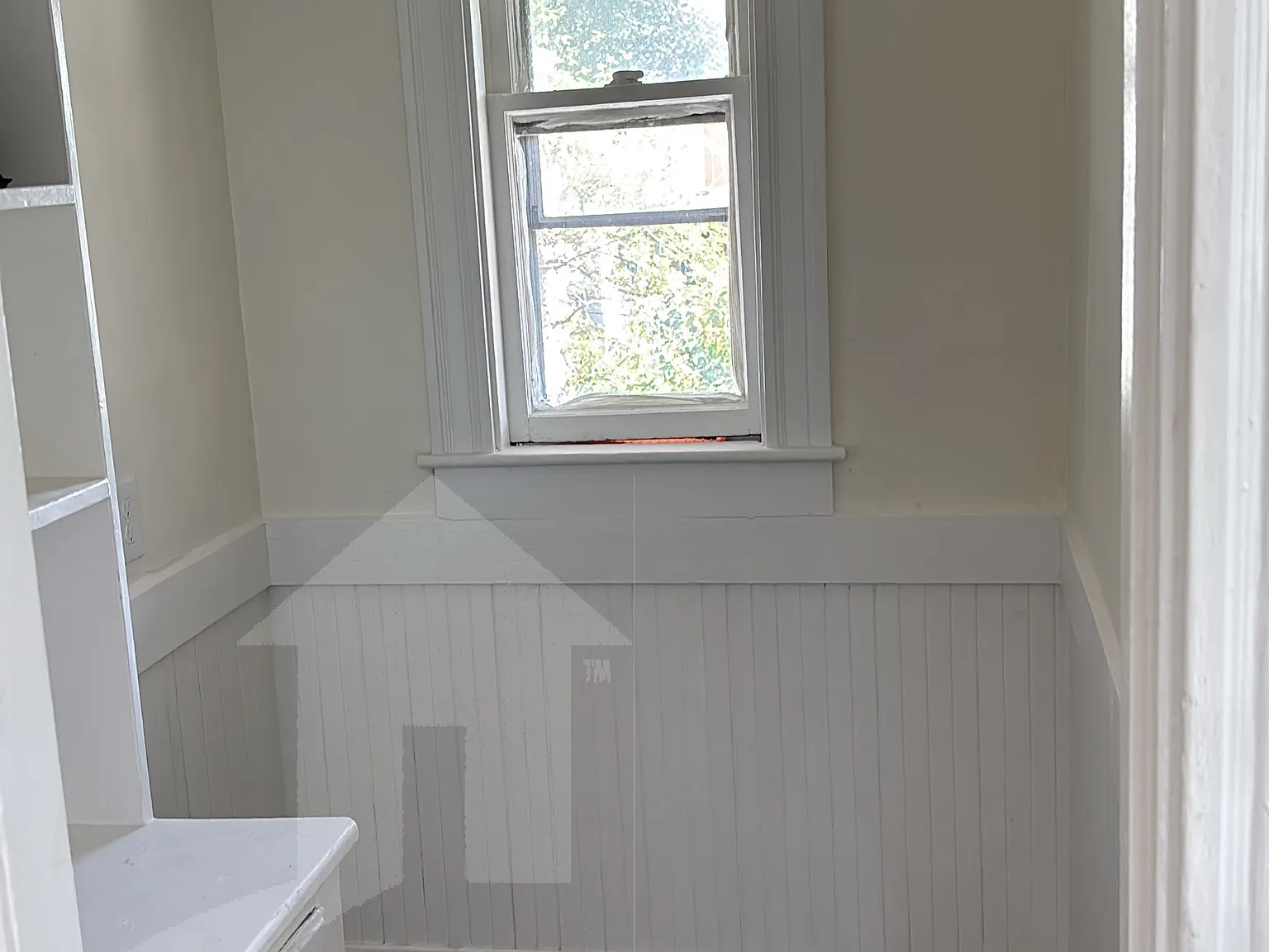 2 bed, 1.0 bath, $3,400 — Photo 3