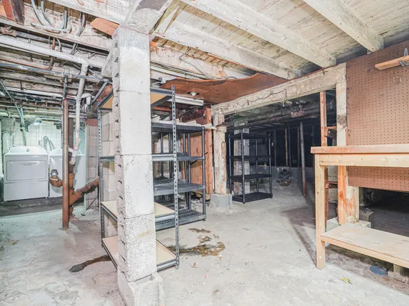 53 Dictum Court image 12 of 26