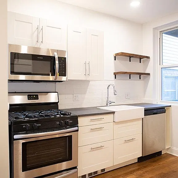 3405 S Lowe Ave #A — Photo 2