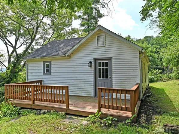 9904 Hooven Rd, Hooven, OH 45033